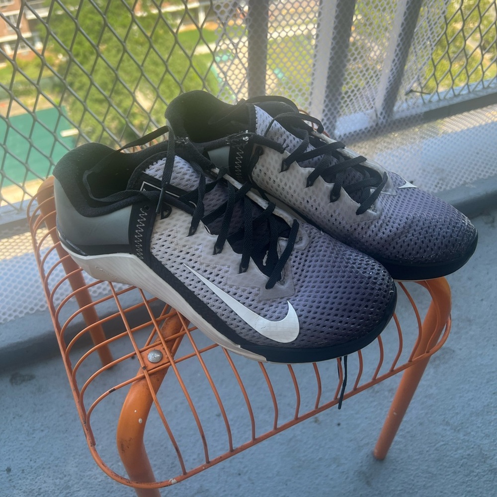 Nike Black and White Athletic Shoes